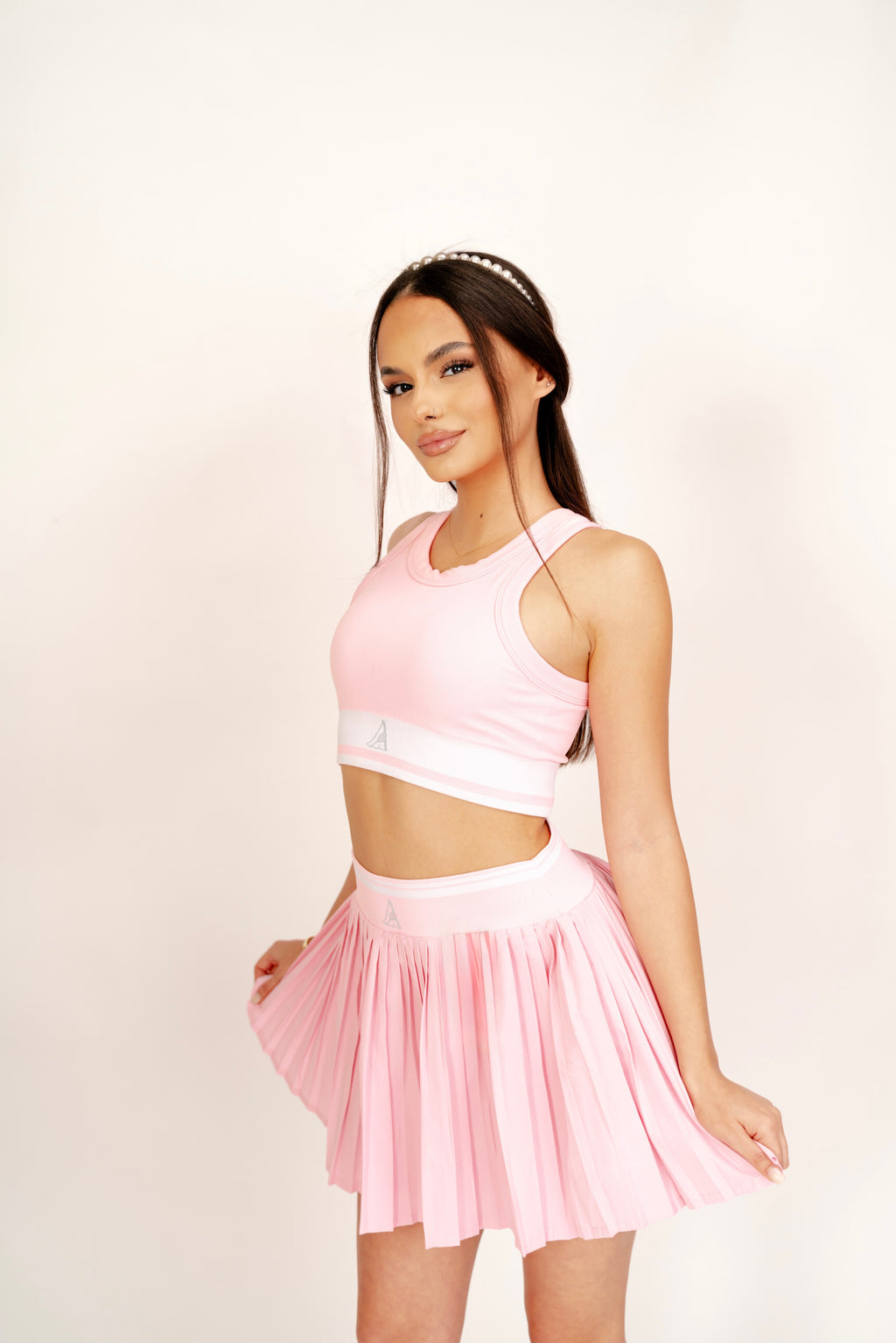 ALORA Tennis Set  - Fustă cu Pantaloni & Bustieră cu Susținere - Roz