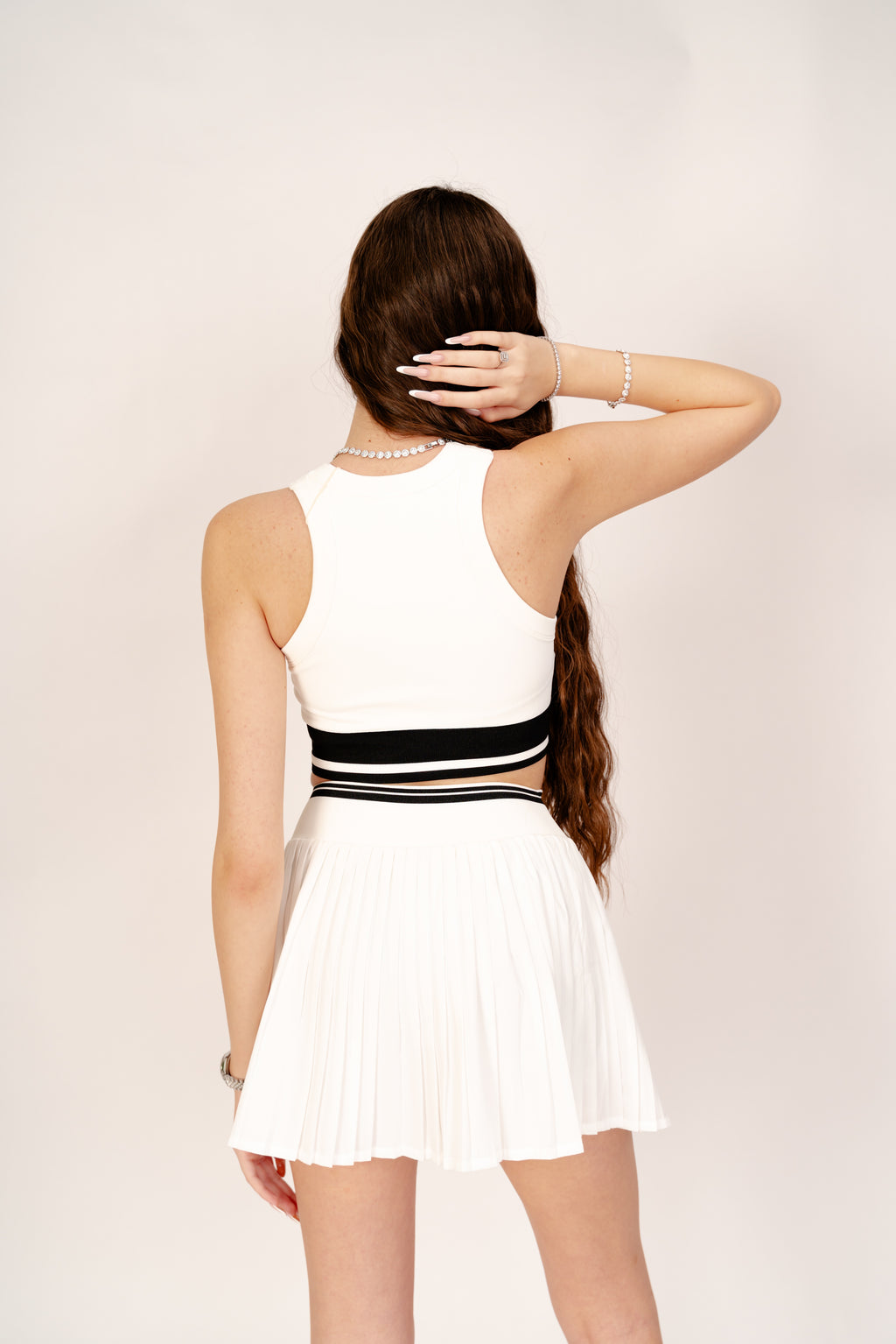 ALORA Tennis Set  - Fustă cu Pantaloni & Bustieră cu Susținere - Alb