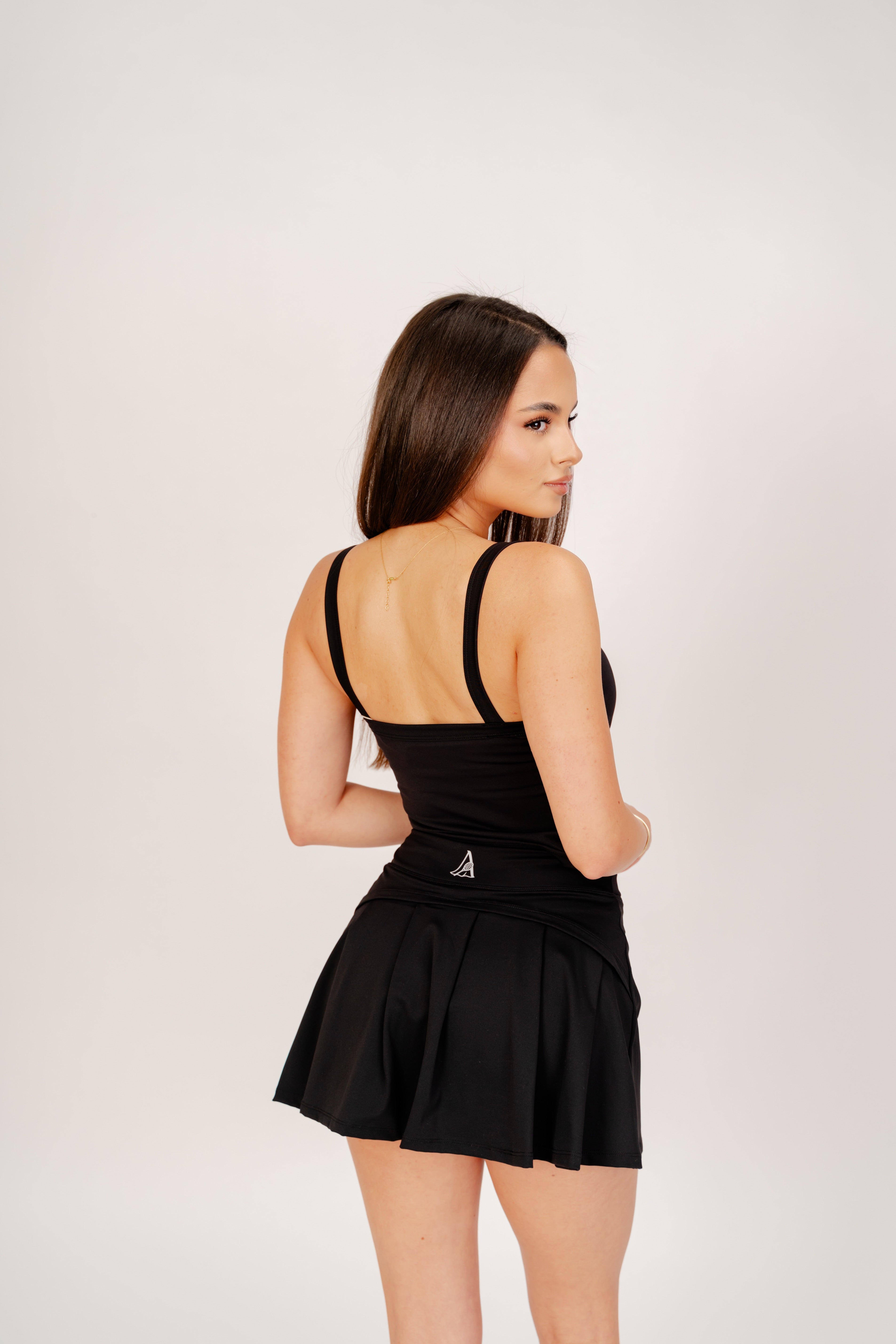 Set Sport Couture 2 Piese – Fustă Funcțională cu Pantaloni Integrați - Black ALORA