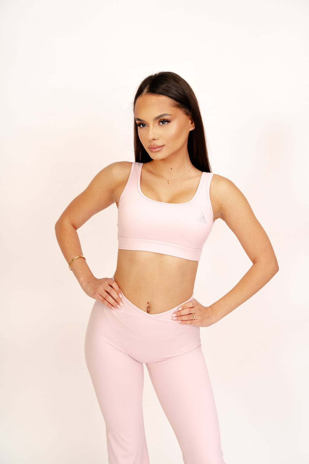 Set Active Pink Blush 2 Piese – Bustieră cu Burete & Pantaloni V-Shape