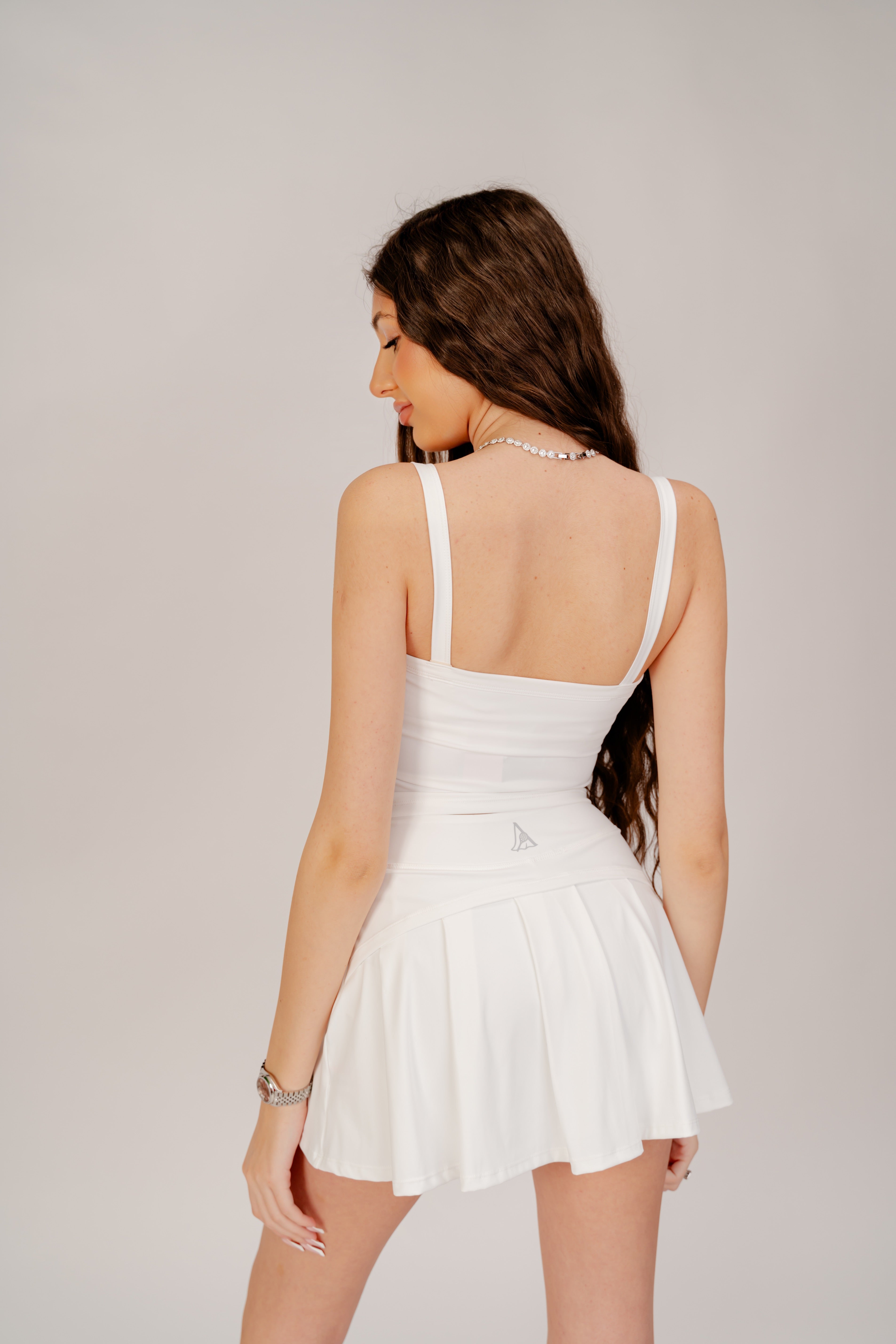Set Sport Couture 2 Piese – Fustă Funcțională cu Pantaloni Integrați - White ALORA