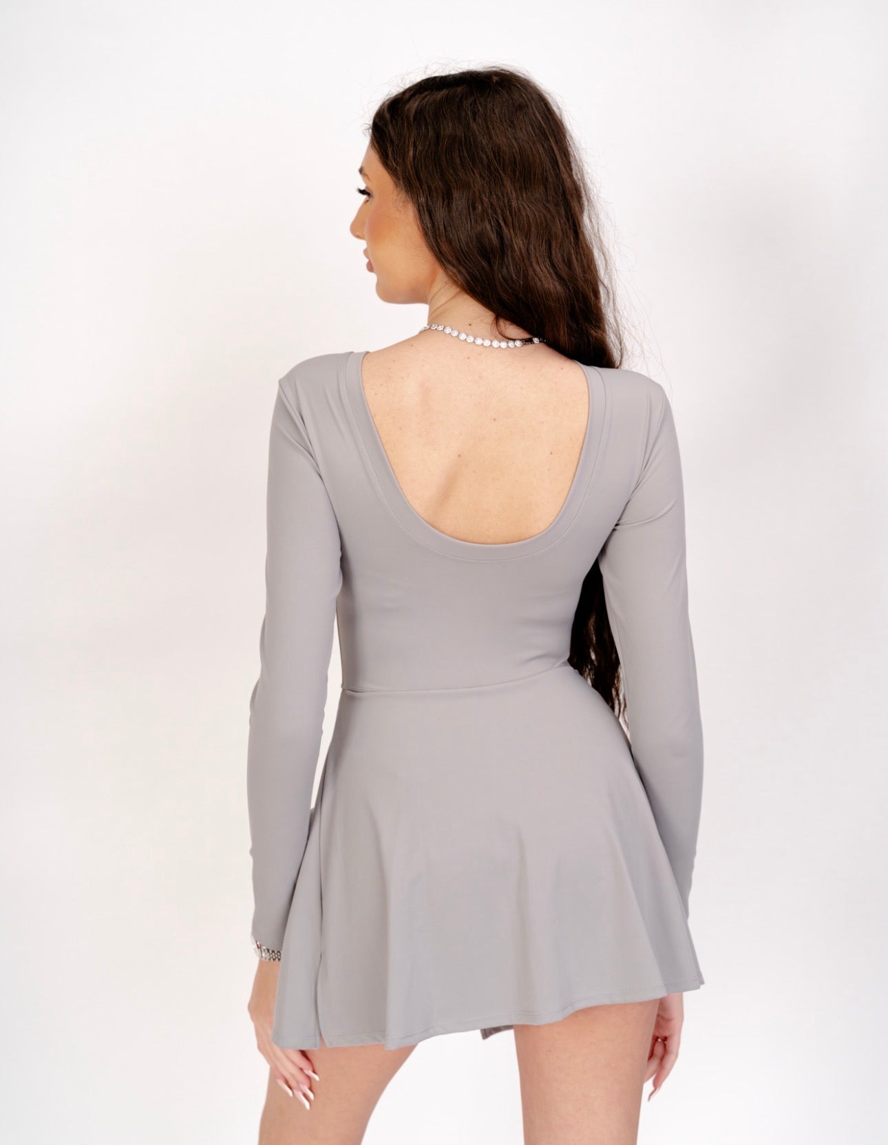 Salopetă sport cu efect de fustă – design 2 în 1, mânecă lungă - Warm Grey