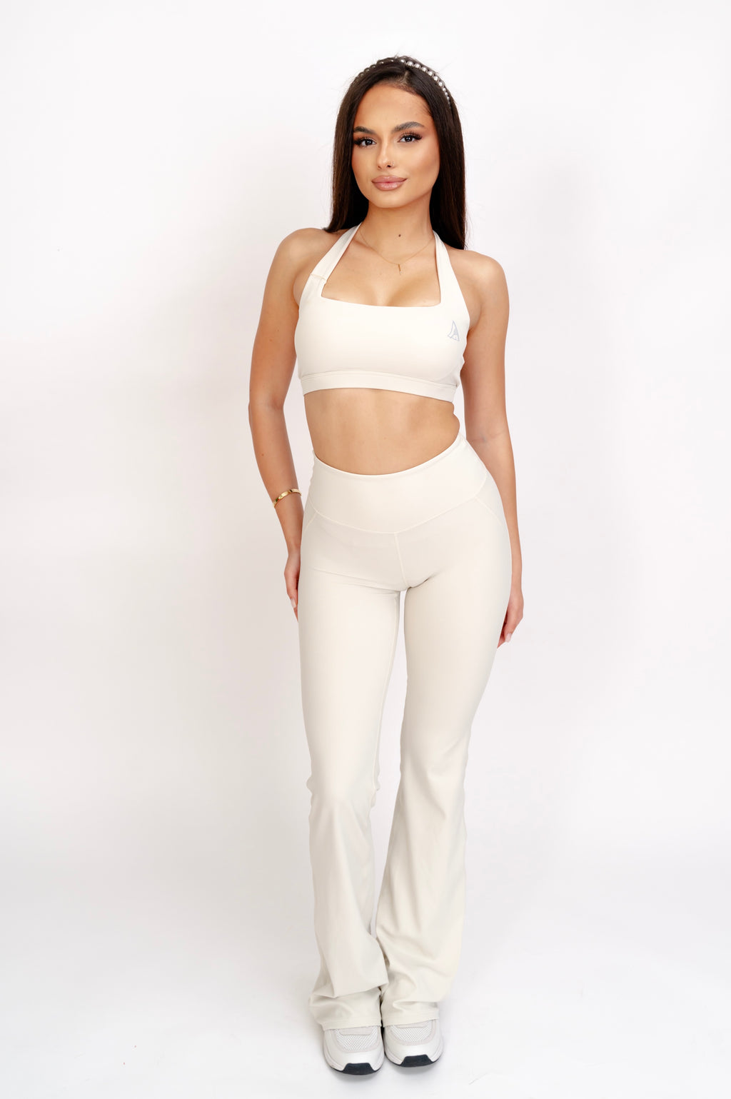 ALORA Signature Sculpt Set – Bustieră cu susținere si pantaloni evazați