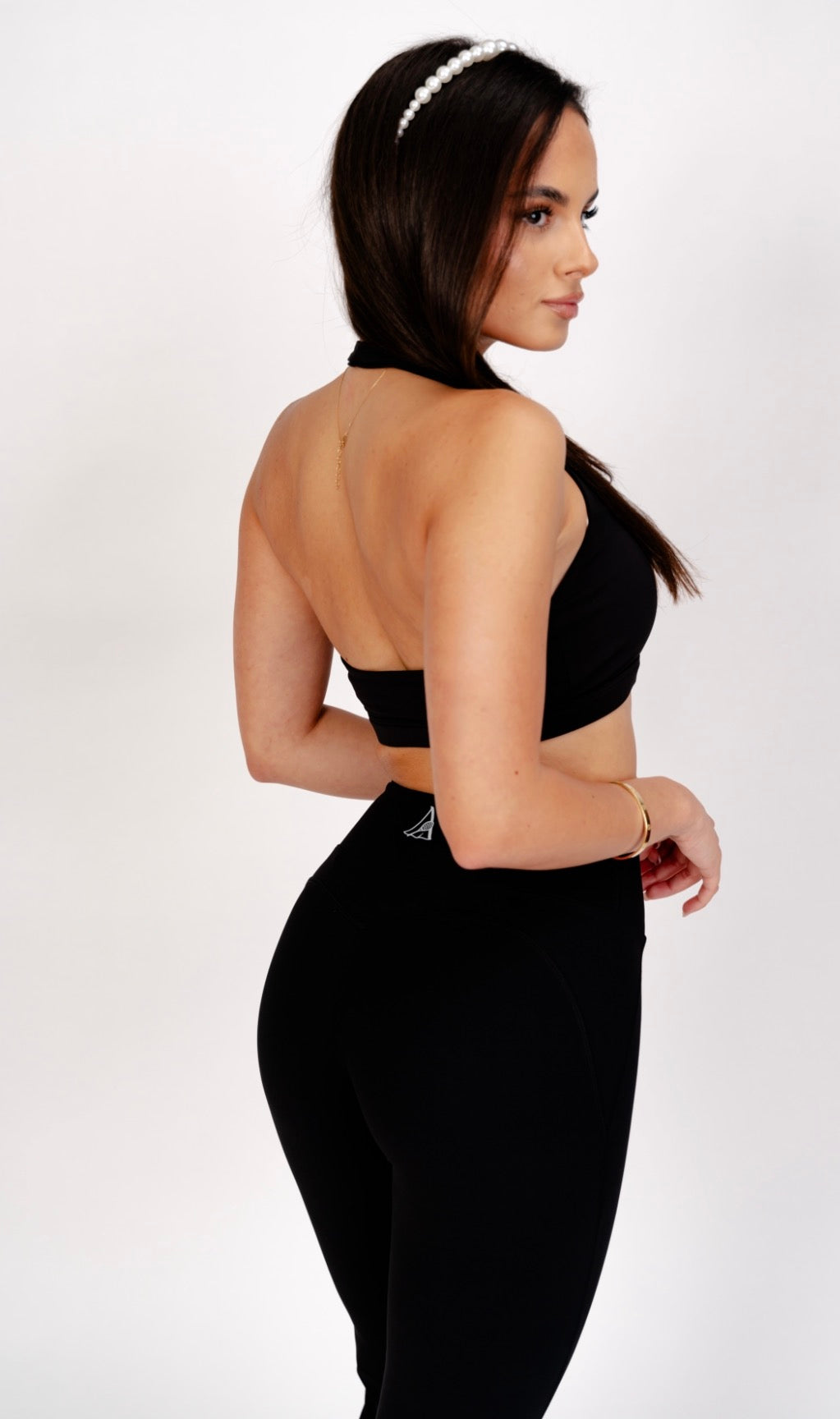 ALORA Signature Sculpt Set Black – Bustieră cu susținere si pantaloni evazați